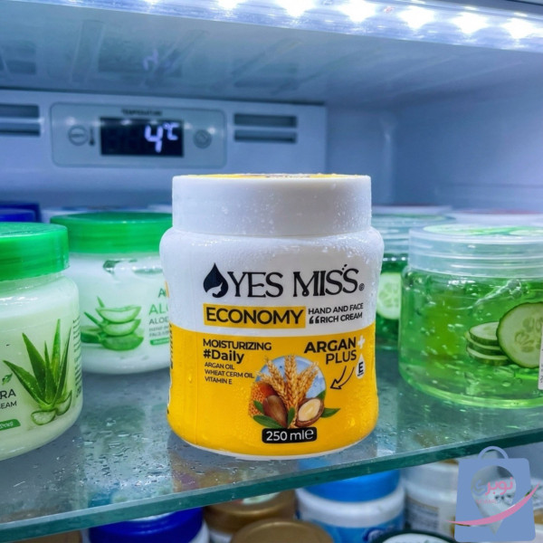 کرم مرطوب کننده و نرم کننده قوی Yes Miss Economy آرگان ژومیو حجم 250 میلی لیتر